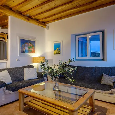 Lighthouse - Private Pool - Unlimited Sea View - 6 Pax Holiday home