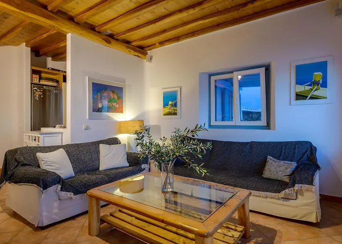 Lighthouse - Private Pool - Unlimited Sea View - 6 Pax Σπίτι διακοπών